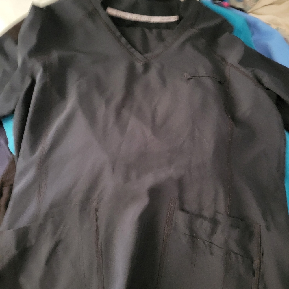 Womens Scrub Sets - Picture 3 of 13